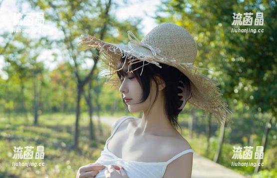 美图专家浅安安教室版，书本都变成了道具！