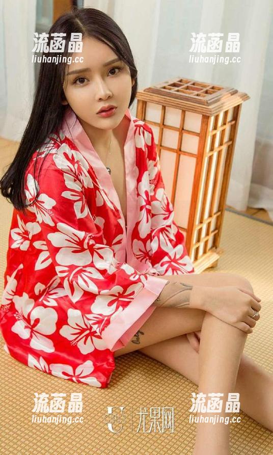 爱尤物 - 别错过，用心记住李丽莎的粉色，高清写真集带你飞