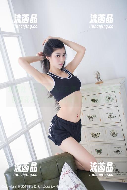 爱蜜社-小九月 爱蜜社 - 小九月这连衣裙,不说也知道原图得花多少心思!私房藏着小秘密呢!