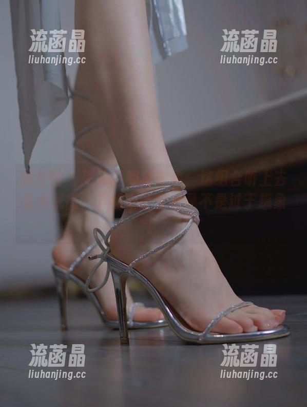 微密圈 - 高跟鞋和禅院熏：这组合听上去有点荒唐，下载来证实我是不是过于想象！