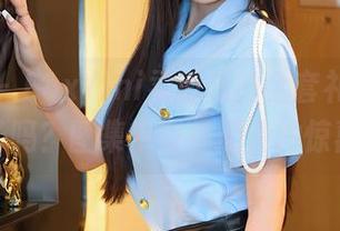秀人网 – FoxYini孟狐狸的全套礼服，准备好了吗？图集中有你期待的惊喜哦。