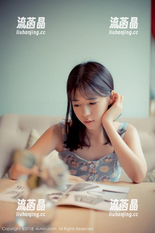 秀人网 - 清新脱俗！俞夕梦私房图集，让户外也能低调奢华