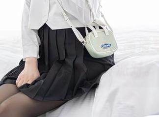 秀人网 – 当允尔遇上蕾丝，高清写真宛如在和绣花姑娘在开派对。