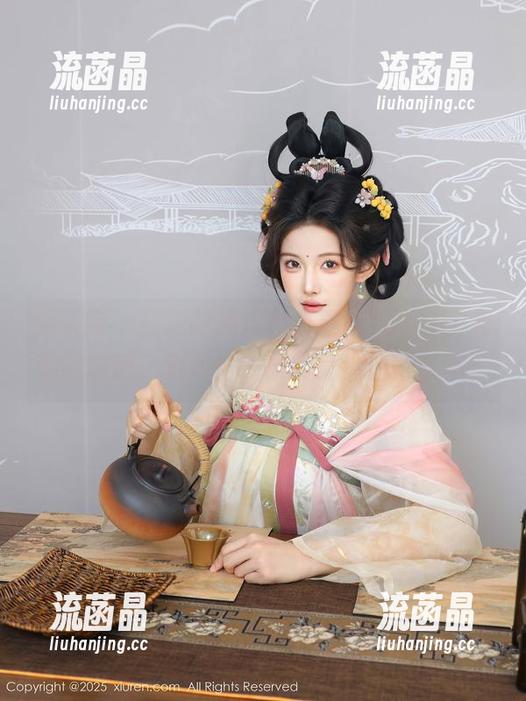 秀人网-夏诗诗Sally 秀人网 - 高跟鞋的魔力:夏诗诗Sally和她的图册,为何每一个转身都值得收藏?
