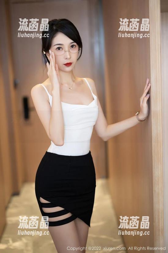 秀人网 - 奶酥的图集，夏日蝉鸣，呵，连你也在其中吗？