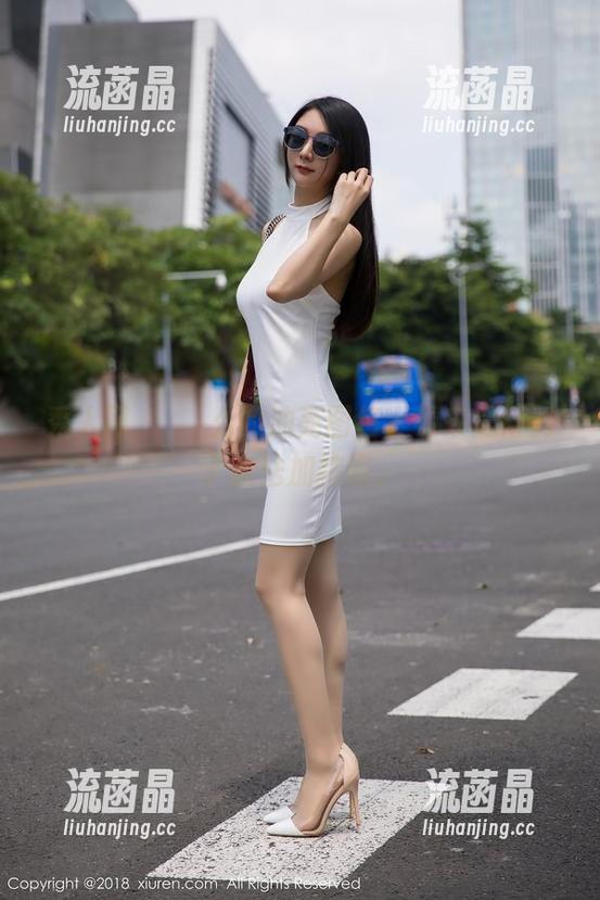 秀人网 - 婠婠么的油亮图包，看来是得到了魔法加持呢。