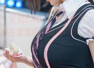 秀人网 – 安妮BABY的泳池大片,图包里每一帧都在潜意识中叫嚣“嗨,你别错过!”