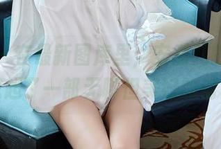 秀人网 – 在最新图库里，安然儿的礼服让我想起了一部无聊但美好的电影！