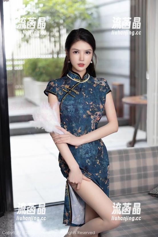 秀人网-就是阿朱啊 秀人网 - 精选就是阿朱啊的丝袜美腿图集:我猜这张大概是在说“腿就是天堂”吧?
