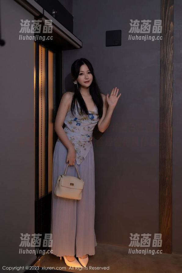 秀人网-王馨瑶Yanni 秀人网 - 观看王馨瑶Yanni黑色衣裳里的微妙变化,原图好像在偷偷传递什么。