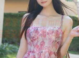 秀人网 – 教室里的草莓mm：美图和学习的完美交融？我想我可能嗨了。