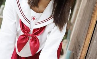 美媛馆 – 狐小妖Baby的最新照片，镂空设计就像是衣服的空气感，真的好奇她能不能冷死…
