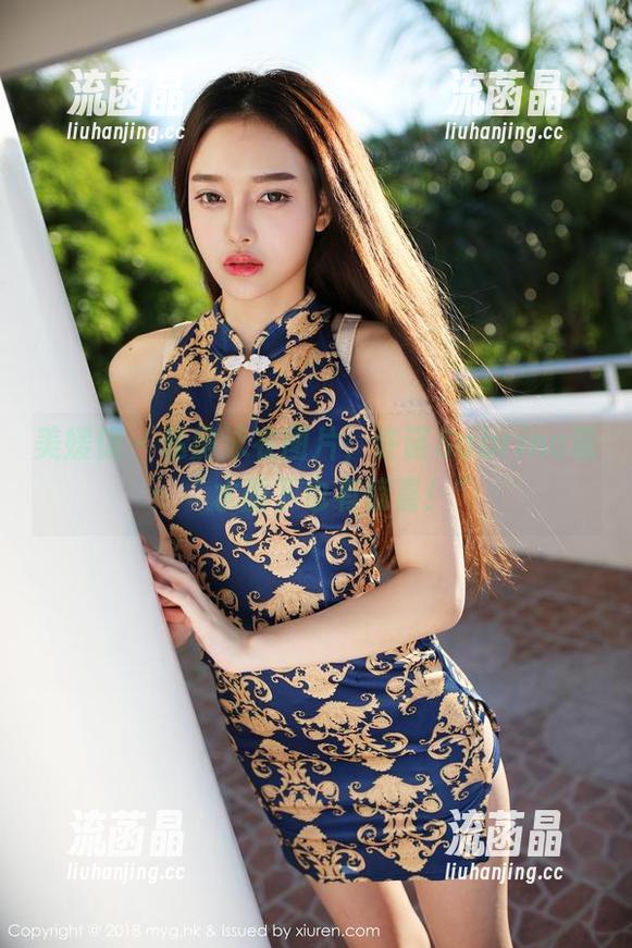美媛馆 - 私房泳衣图片，许诺Sabrina说：“水面下也有惊喜！”