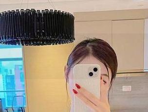 微密圈 – 脸红Dearie的长腿写真，呈现了‘不在腿长在于态度’的绝妙演绎！