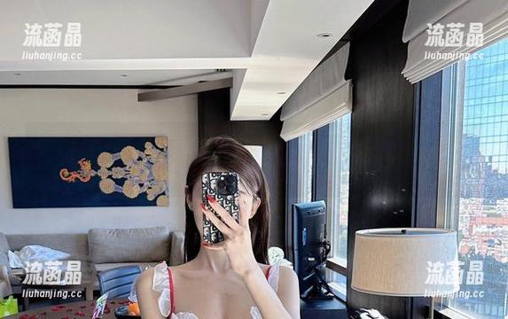 微密圈 - 脸红Dearie的眼镜在线，资源是眼中的光芒，恍惚间我也变得清晰。
