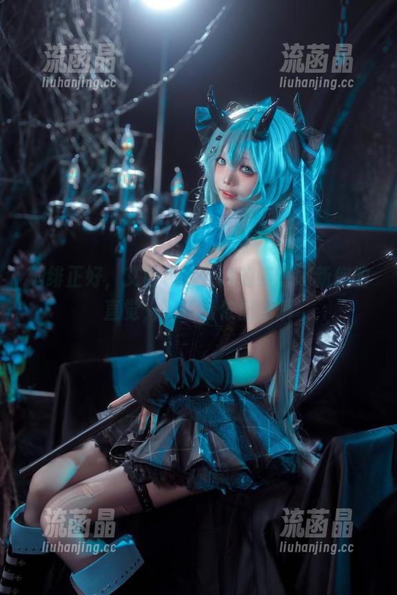艾西Aiwest 烟绯正好,艾西Aiwest的美图刷新你的直觉,花鸟情依旧难解