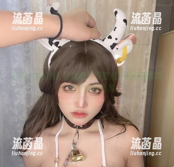 芊川一笑MNK 芊川一笑MNK让海边写真变成了随便都能拿出送壁纸的笑料