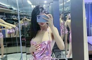 微密圈 – 空姐系列，葛征的图片合集，随便手一翻，就是满满的都市飞行梦。