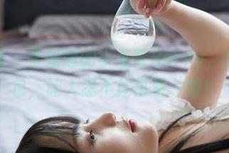 蜜桃社 – 学姐版的小草莓Berry，全套图包，让人忍不住再看一眼！