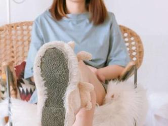 袜啵啵 – 甜甜圈高清合集：薄黑丝，脚尖微加固，脑补不止三小时！