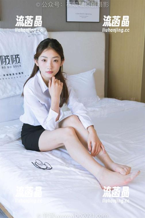 袜啵啵 - 看稚予如何在护士装里撒娇，私房写真，原图不容错过