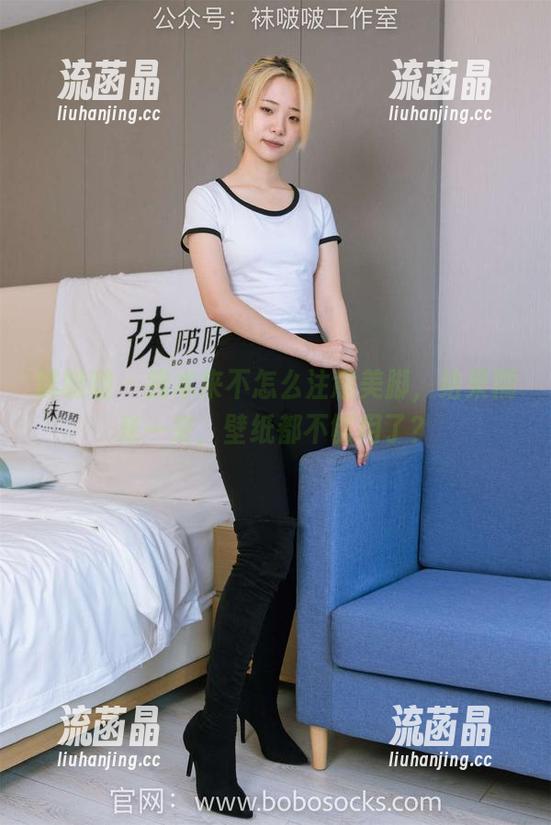 袜啵啵-糯米 袜啵啵 - 我本来不怎么注意美脚,结果糯米一来,壁纸都不够用了?